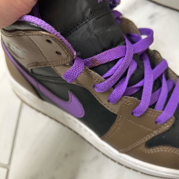 Air Jordan 1 Purple Mocha - Picture 9 of 10